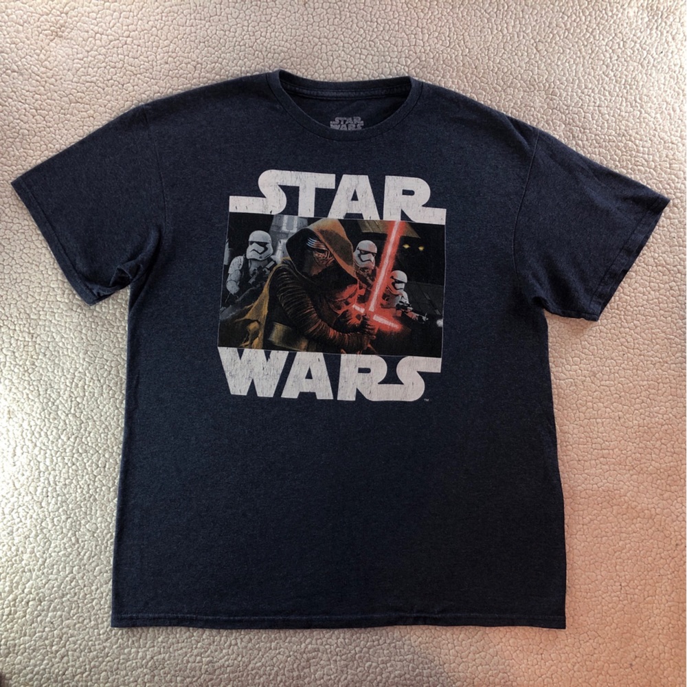 Star Wars the Last Jedi Kylo Ren/Stormtroopers Large Gray T-Shirt‎